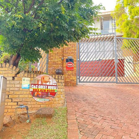 C And C Guest House/ Bed And Breakfast Pretoria Ngoại thất bức ảnh